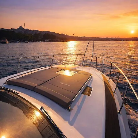 Alesta Yacht *