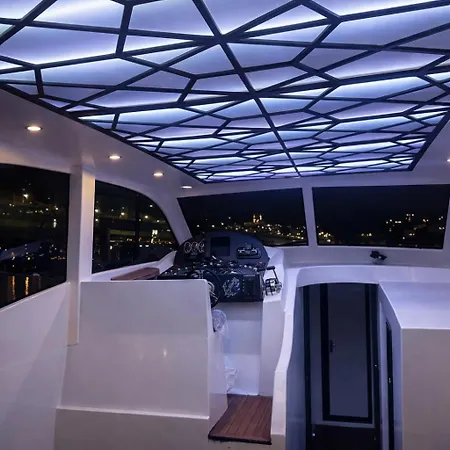 Alesta Yacht Botel Istanbul